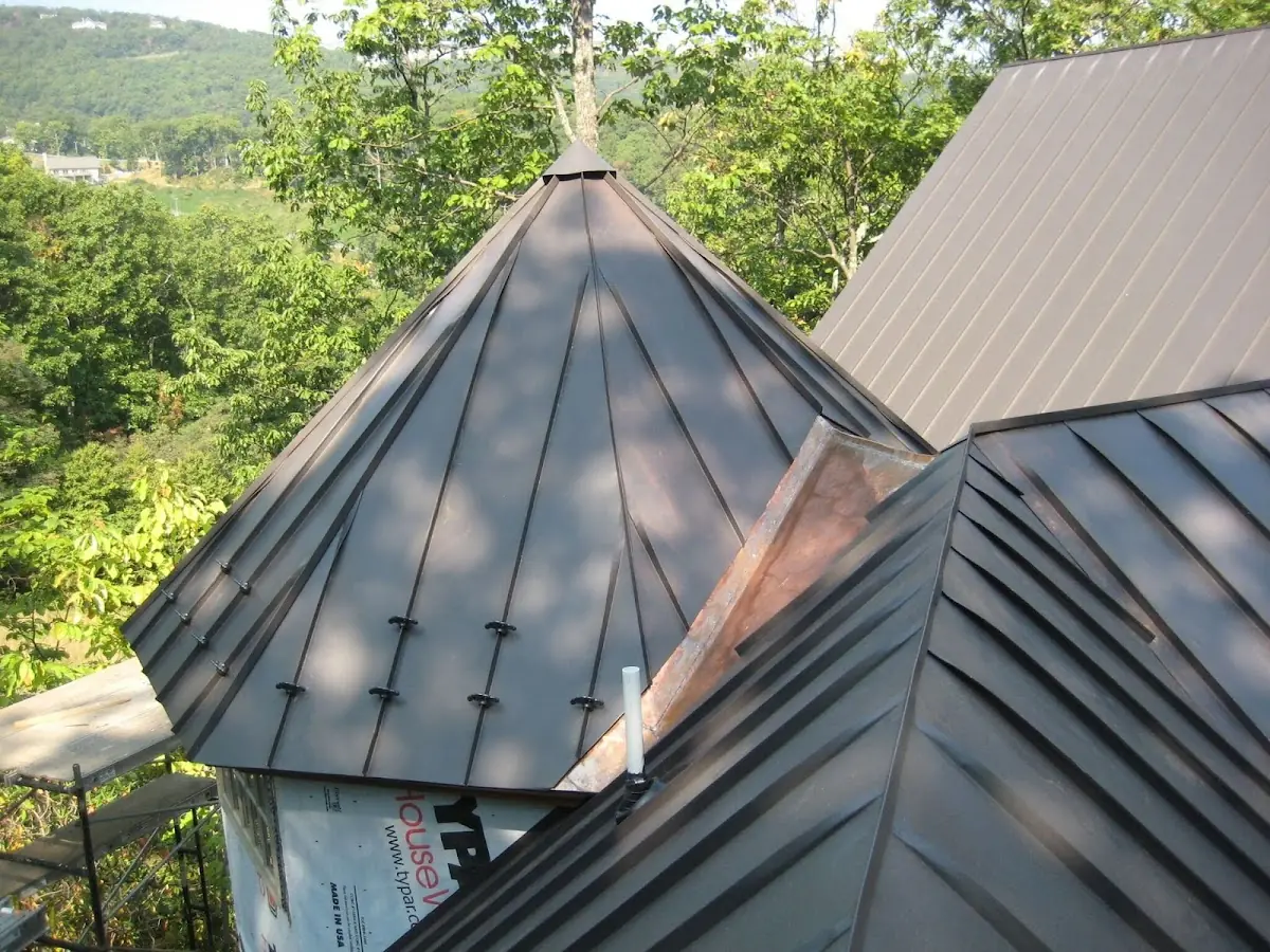 Professional Roof Tarp Installation by Craftsman Roofing in Elwyn